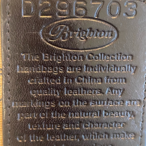 Brighton purse - like new condition - Picture 7 of 11